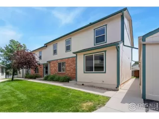 Photo #4: 1036018 Listing