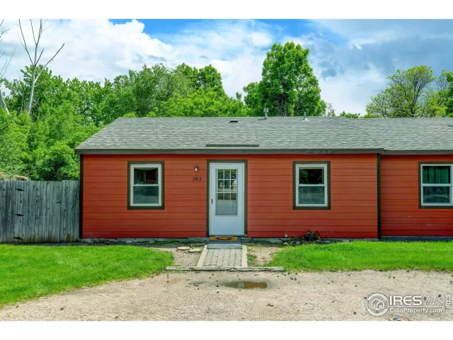 MLS: 1036048 Condo For Sale