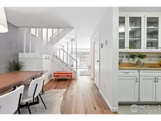 Photo #6: 1036111 Listing 