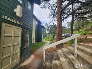 Photo #2: 1036161 Listing