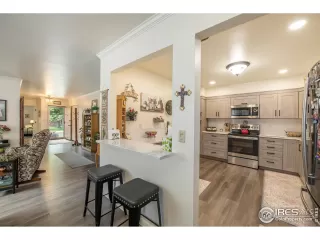 Photo #4: 1036233 Listing 