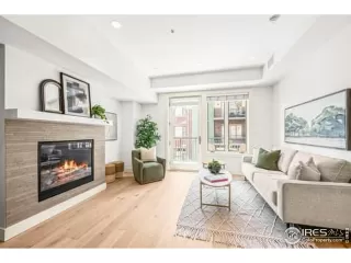 Photo #5: 1036262 Listing 