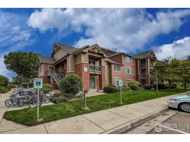 MLS: 1036281 Condo For Sale