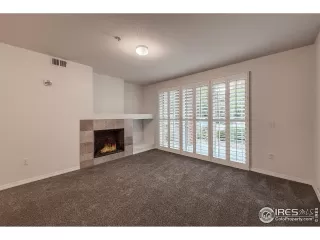 Photo #6: 1036281 Listing