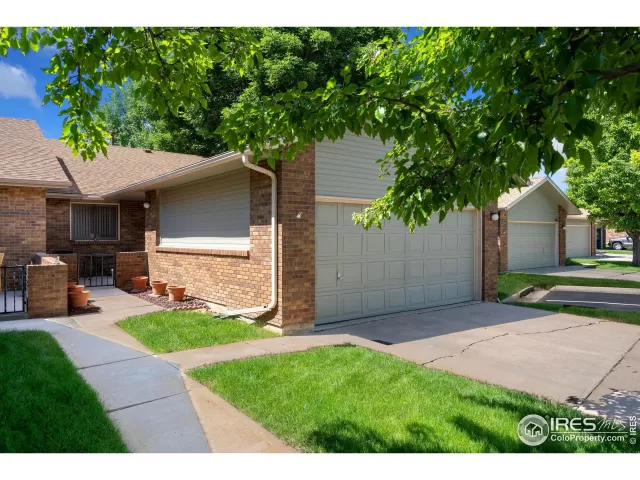 MLS: 1036297 Condo For Sale