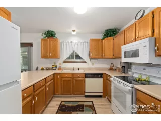 Photo #4: 1036297 Listing