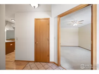 Photo #3: 1036307 Listing