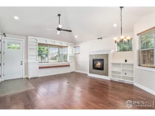 Photo #3: 1036366 Listing