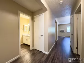 Photo #3: 1036404 Listing