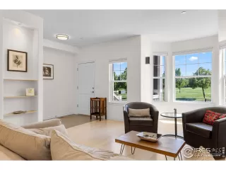 Photo #6: 1036414 Listing