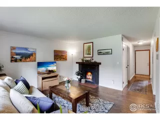 Photo #5: 1036427 Listing