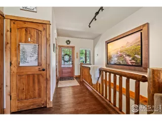 Photo #6: 1036454 Listing