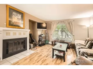 Photo #4: 1036548 Listing