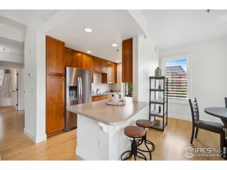 Photo #6: 1036597 Listing 