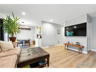 Photo #6: 1036632 Listing 