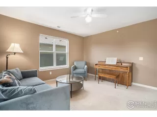 Photo #2: 1036695 Listing