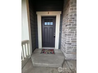 Photo #2: 1036696 Listing