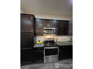 Photo #6: 1036696 Listing