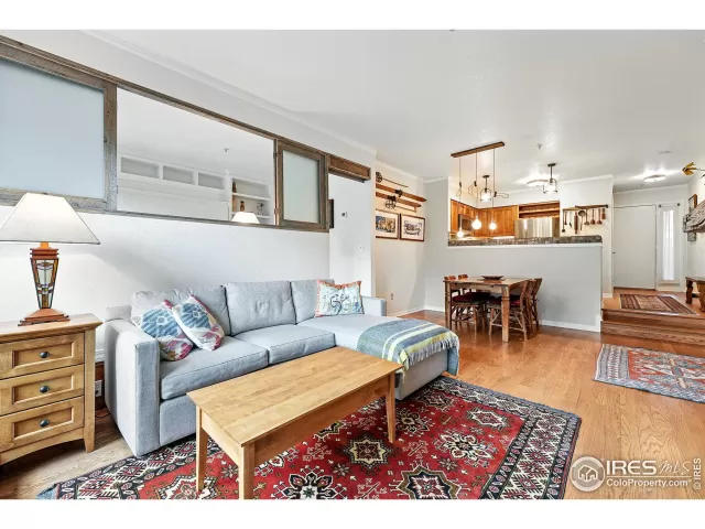 MLS: 1036712 Condo For Sale