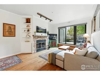 Photo #5: 1036712 Listing