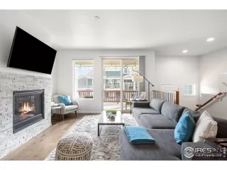 Photo #6: 1036732 Listing