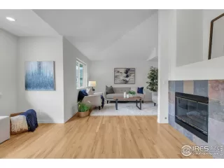 Photo #3: 1036757 Listing