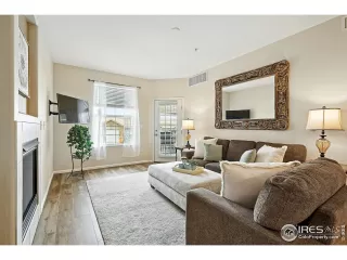 Photo #5: 1036774 Listing