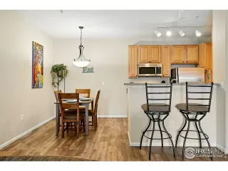 Photo #6: 1036774 Listing