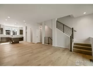 Photo #3: 1036792 Listing