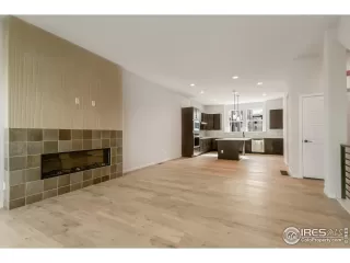 Photo #5: 1036792 Listing