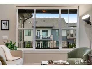 Photo #6: 1036857 Listing