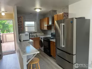 More Details about MLS # 1036983 : 225 E 8TH AVE B11 LONGMONT CO 80504