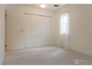 Photo #4: 1036990 Listing