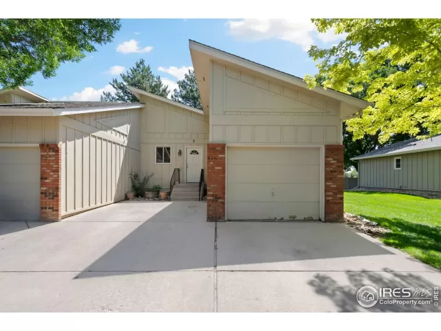 MLS: 1037016 Condo For Sale