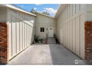 Photo #4: 1037016 Listing