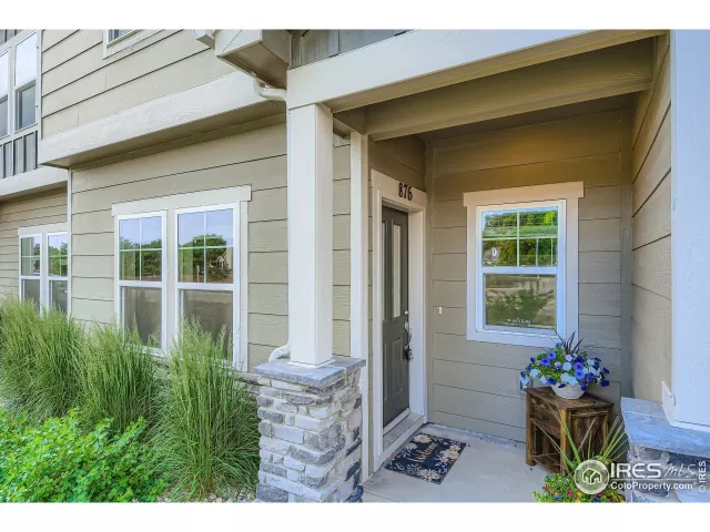 MLS: 1037048 Condo For Sale