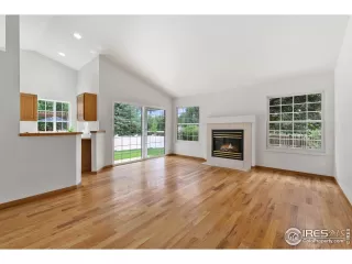 Photo #4: 1037075 Listing 