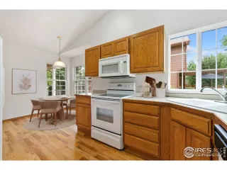 Photo #5: 1037075 Listing 