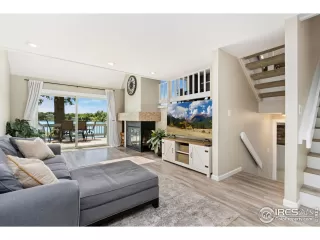 Photo #5: 1037084 Listing