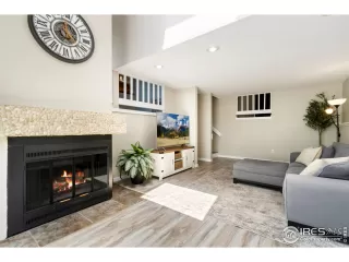 Photo #6: 1037084 Listing