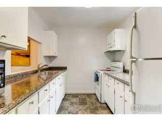 Photo #3: 1037127 Listing 