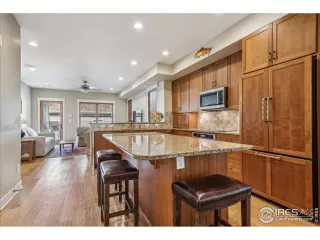 Photo #6: 1037209 Listing 