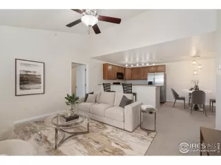 Photo #6: 1037228 Listing 