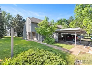 Photo #2: 1037246 Listing