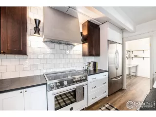 Photo #4: 1037309 Listing 