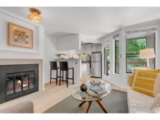 More Details about MLS # 1037335 : 910 PORTLAND PL 7 BOULDER CO 80304