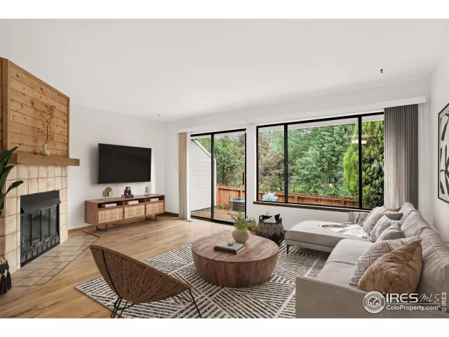 MLS: 1037412 Condo For Sale