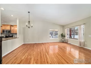 Photo #4: 1037441 Listing 