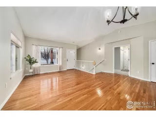 Photo #5: 1037441 Listing 