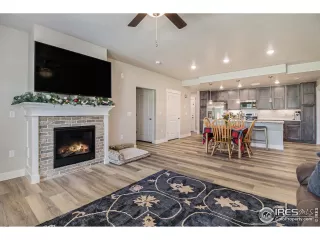 Photo #3: 1037465 Listing